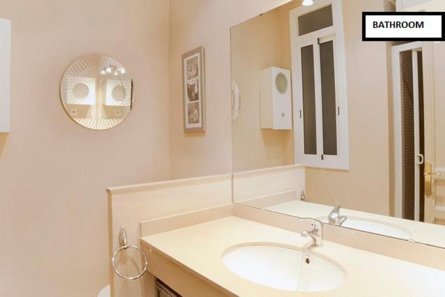 Family Apartment Plaza Espana Барселона Екстериор снимка